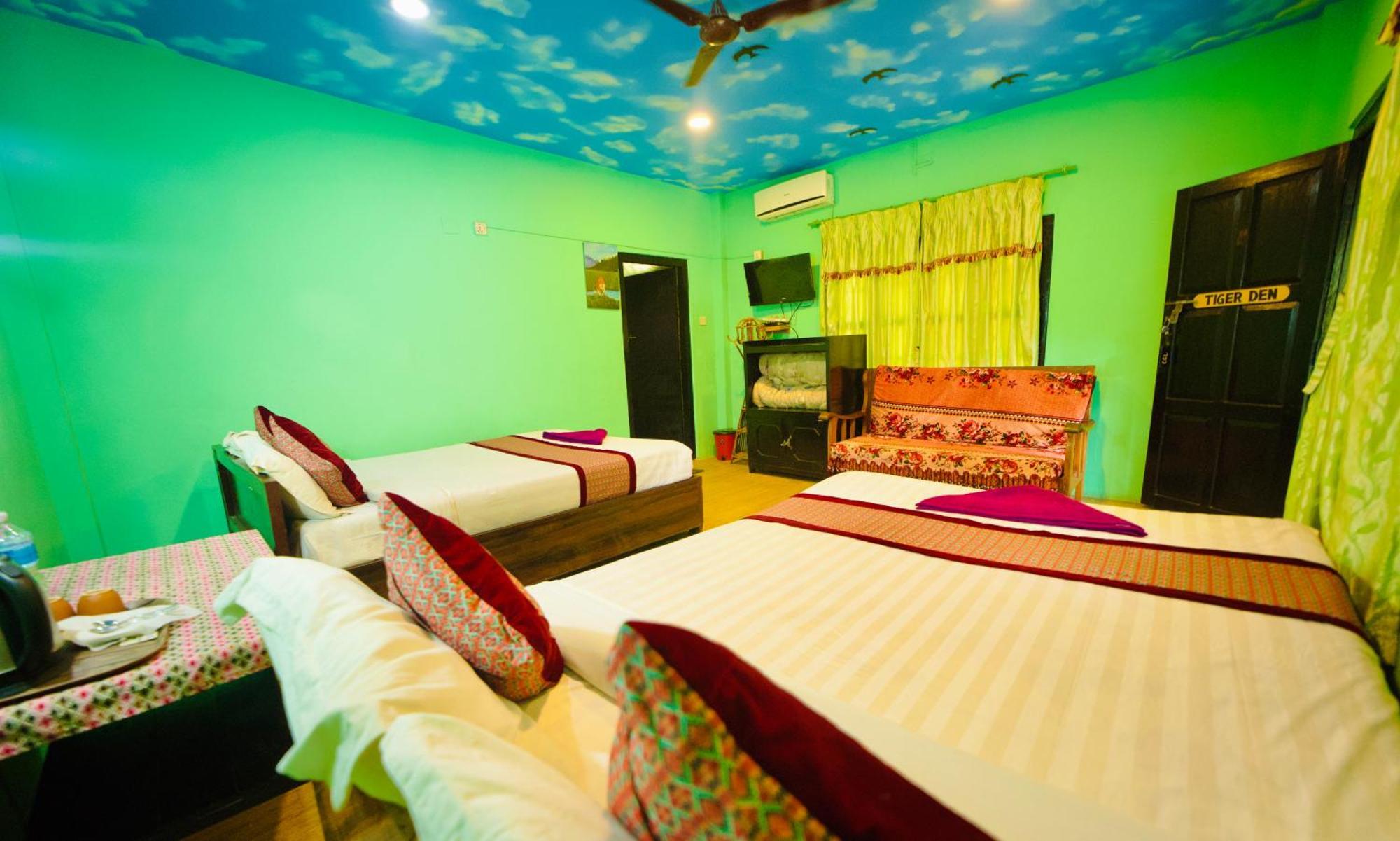 Chitwan Gaida Lodge - Animal Lovers & Birdwatchers Paradise Sauraha Luaran gambar